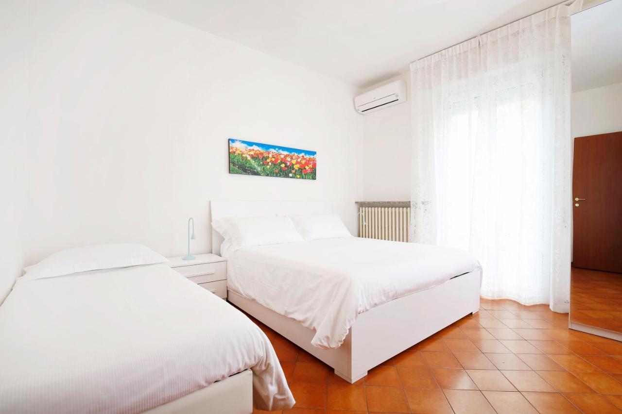 Appartamenti Diffusi Di Villa Fiorita Con Accesso Alle Piscine Della Struttura Principale Cattolica Esterno foto