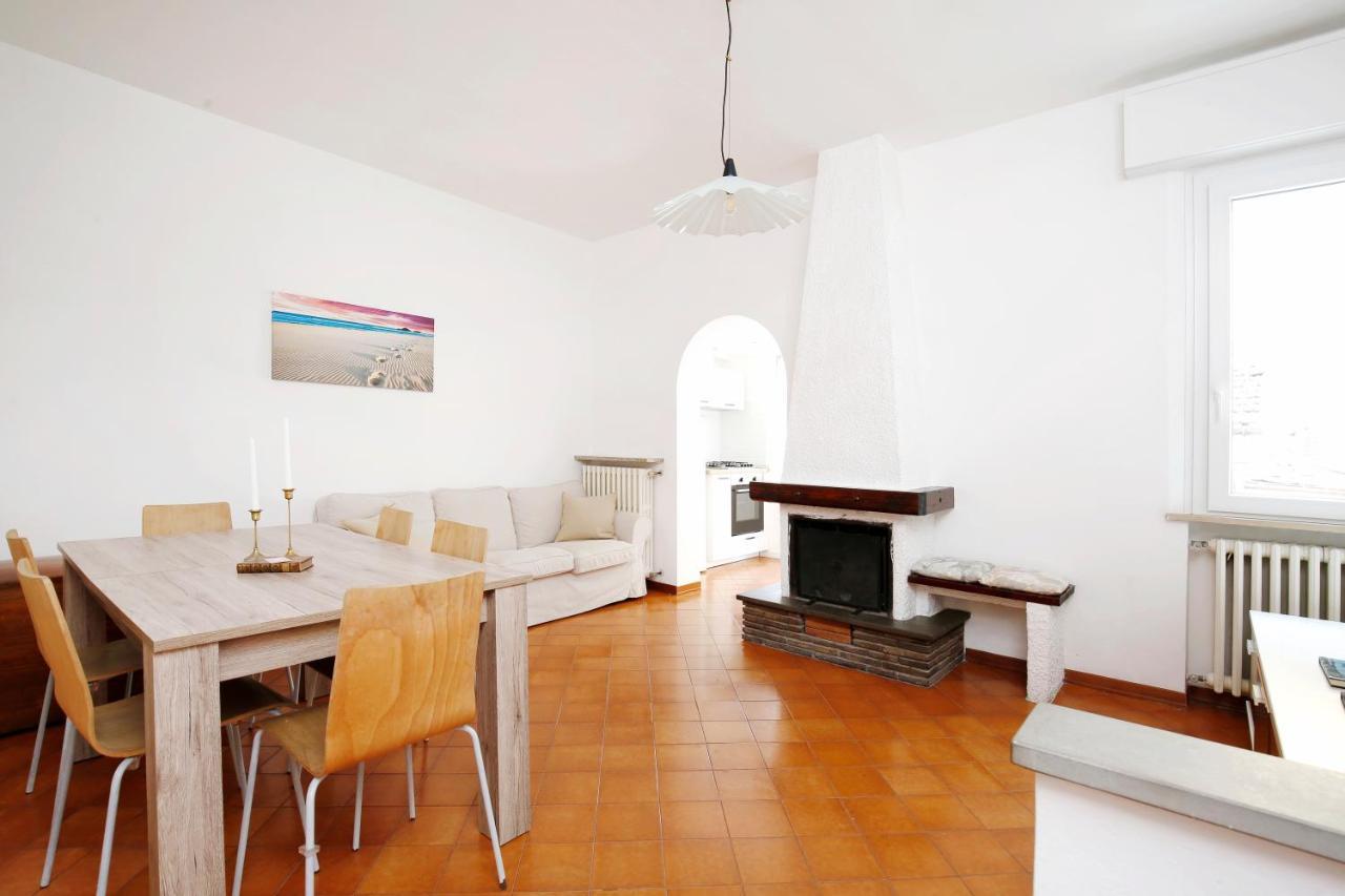 Appartamenti Diffusi Di Villa Fiorita Con Accesso Alle Piscine Della Struttura Principale Cattolica Esterno foto