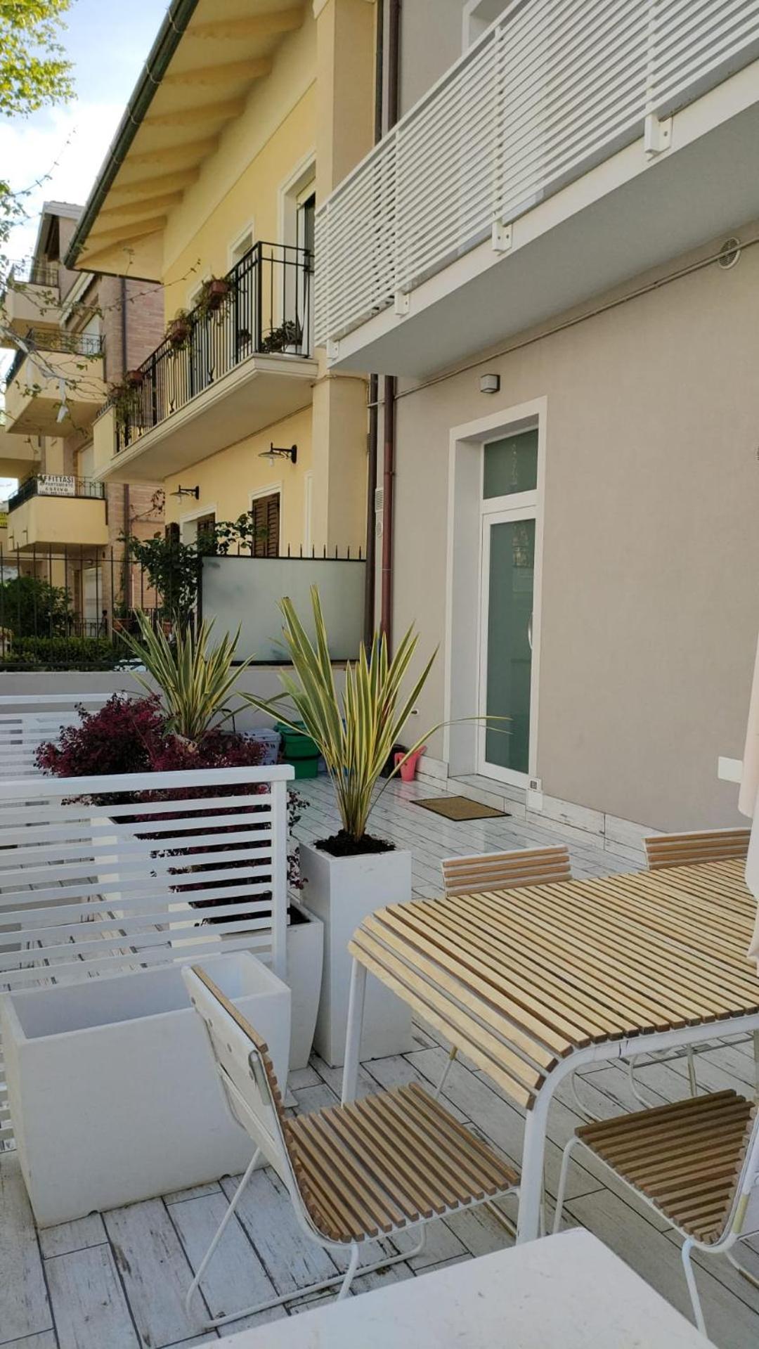Appartamenti Diffusi Di Villa Fiorita Con Accesso Alle Piscine Della Struttura Principale Cattolica Esterno foto
