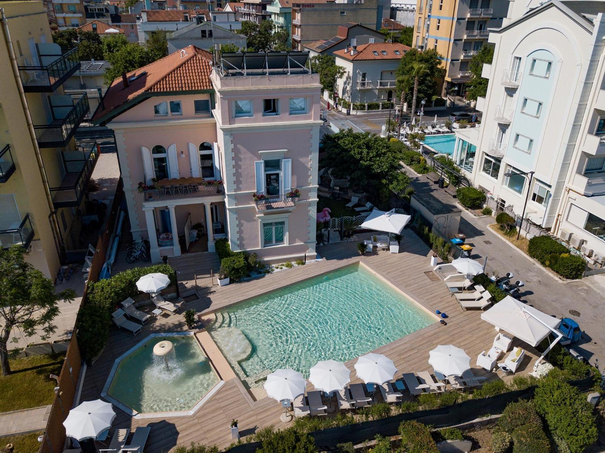 Appartamenti Diffusi Di Villa Fiorita Con Accesso Alle Piscine Della Struttura Principale Cattolica Esterno foto