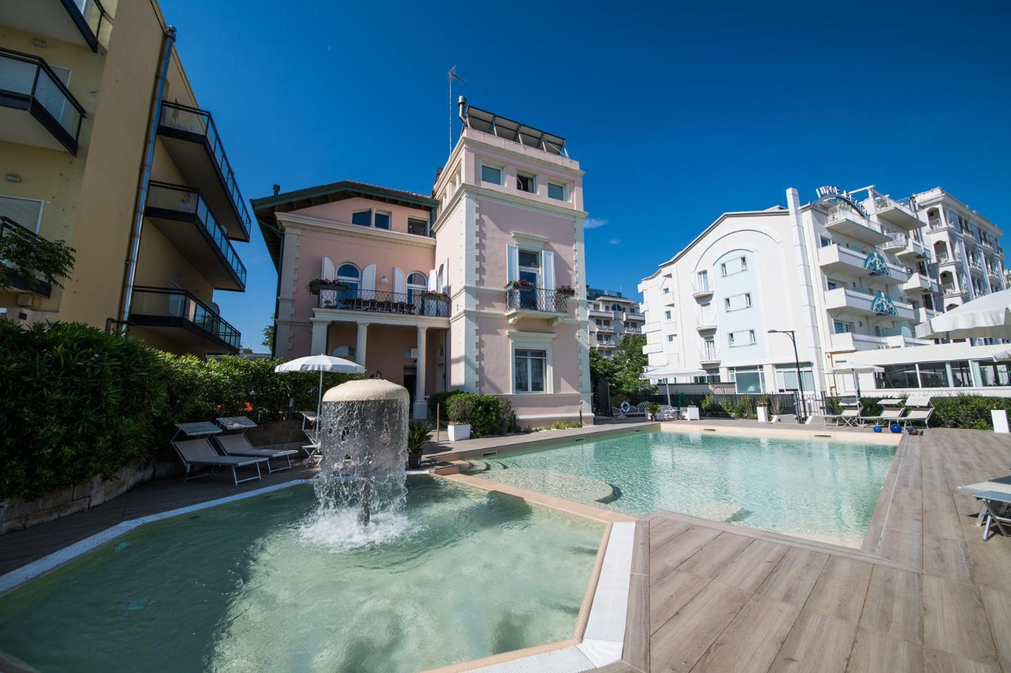 Appartamenti Diffusi Di Villa Fiorita Con Accesso Alle Piscine Della Struttura Principale Cattolica Esterno foto